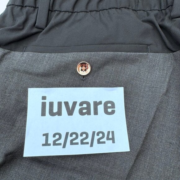 Kit and Ace Mens Shorts (Size 36) - Picture 9 of 11